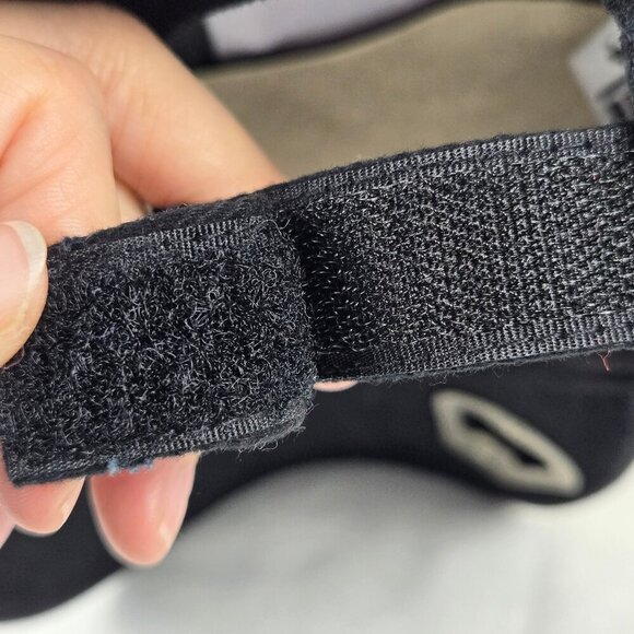 World Series of Poker "Player" Ball Cap Bottle Opened in Cap Black Red White NWT - Picture 10 of 14